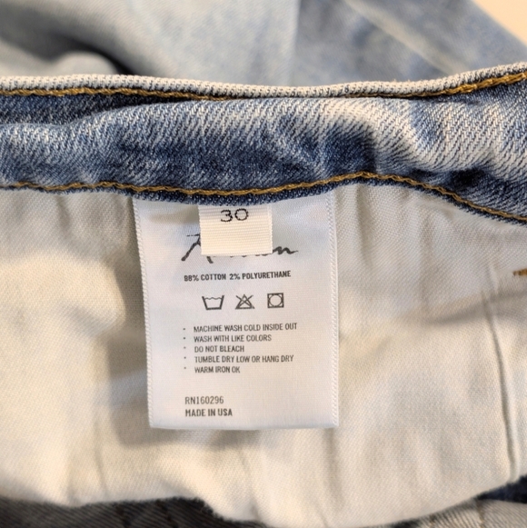 Rowan Light Wash High Waist Button-Fly Jeans Size 30 - Picture 6 of 6